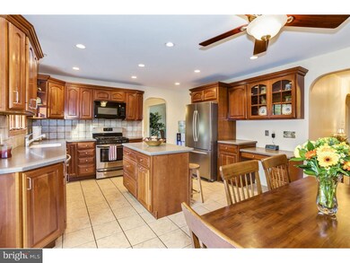 610 Bergen Dr, Cinnaminson, NJ 08077 - photo 4