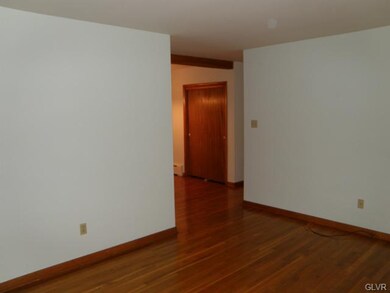 3506 Center St, Whitehall, PA 18052 - photo 6