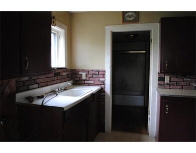 20 Saint Marys Square, Taunton, MA 02780 - photo 4