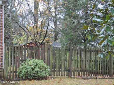 7502 Arden Rd, Cabin John, MD 20818 - photo 3