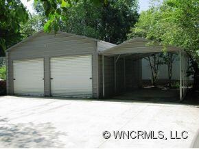 12 Blackberry Ln, Candler, NC 28715 - photo 4