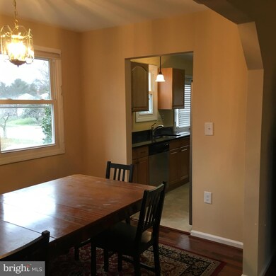 17617 Shamrock Dr, Olney, MD 20832 - photo 6