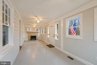 1233 Mayo Rd, Edgewater, MD 21037 - photo 2