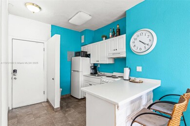 1100 Collins Ave unit 211, Miami Beach, FL 33139 - photo 5
