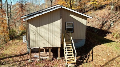 70 Hondo Ln, Hinton, WV 25951 - photo 5