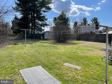 6707 Osborn St, Falls Church, VA 22046 - photo 2