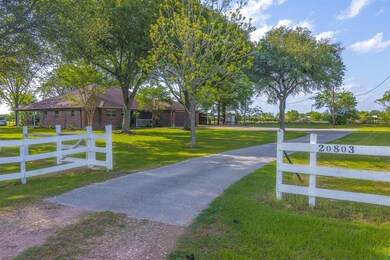 20803 Hay Meadow Ct, Waller, TX 77484 - photo 2