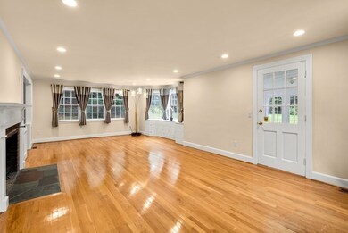 25 Linden Cir, Weston, MA 02493 - photo 7