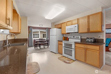 1415 84th St SE unit 80, Everett, WA 98208 - photo 6