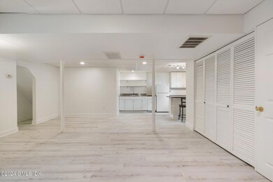 6-web-or-mls-39-orchard-st-unit-1