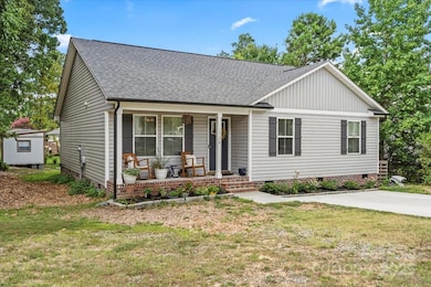 1526 Shepard St, Kannapolis, NC 28083 - photo 2