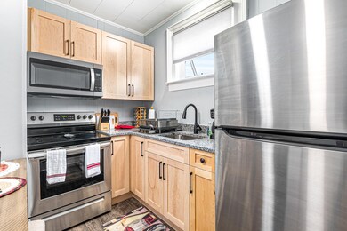 121 Main St unit A1, Colebrook, NH 03576 - photo 3