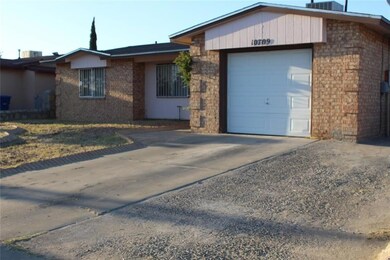 10709 Pescador Dr, El Paso, TX 79935 - photo 2
