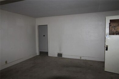 1702 Franklin Ave, Des Moines, IA 50314 - photo 3