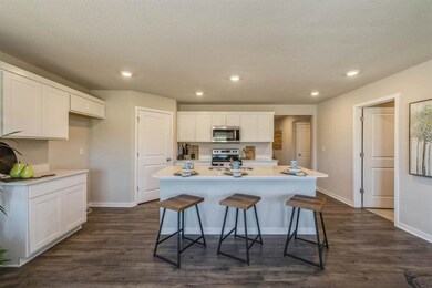 626 Prairie View Dr, West Branch, IA 52358 - photo 7