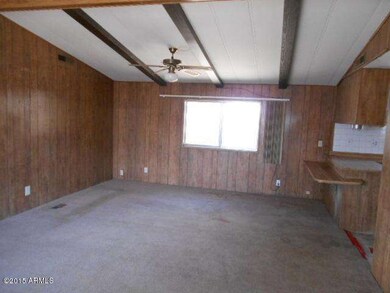 023-273343 Living Room 2