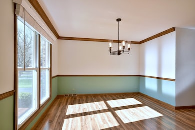 809 Biltmore Ct, Naperville, IL 60563 - photo 2