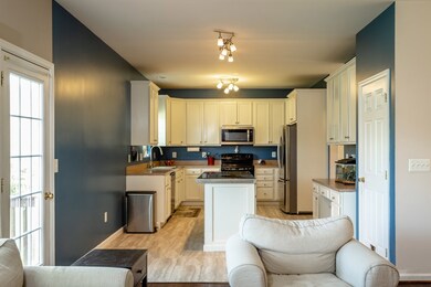 181 David Cir, Penn Laird, VA 22846 - photo 2