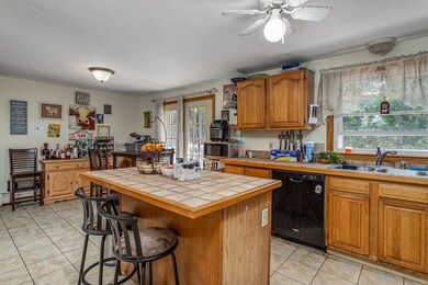 10 Thornapple Cir, Rutland, MA 01543 - photo 6