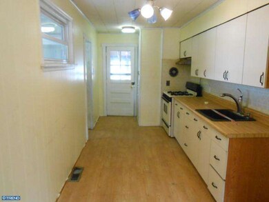 12 N Warwick Rd, Somerdale, NJ 08083 - photo 5