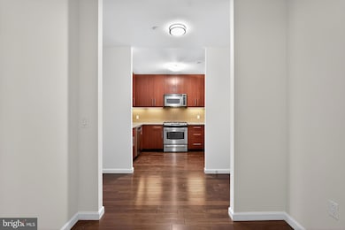 Aria the Condominium unit 15F, Philadelphia, PA 19102 - photo 2