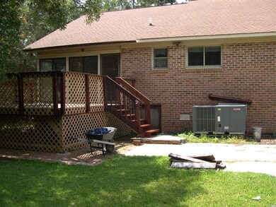 414 Sassanqua Dr, Georgetown, SC 29440 - photo 2