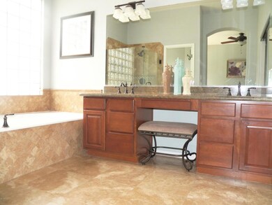 YUKON - MASTER BATH