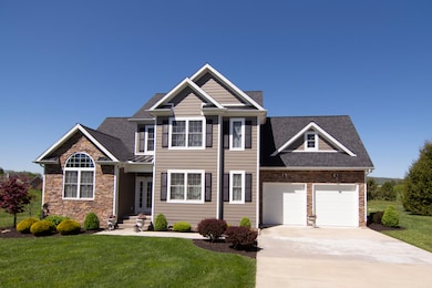 393 James River Rd Tour