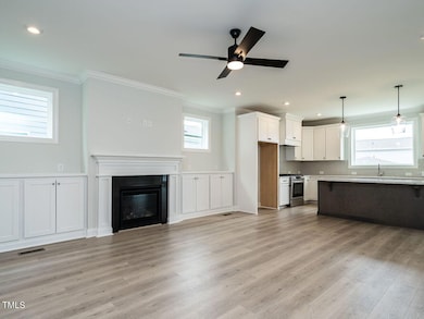005-1280x960-living-room