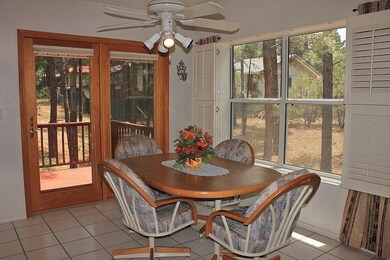 012_Dining Area