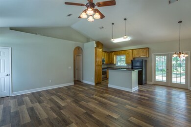 20 Pecan St, Crawfordville, FL 32327 - photo 2