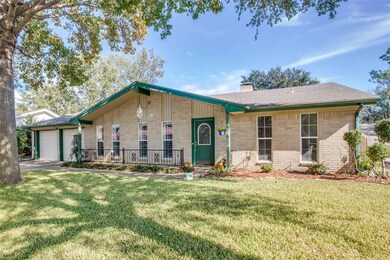 1748 Northridge Dr, Hurst, TX 76054 - photo 3