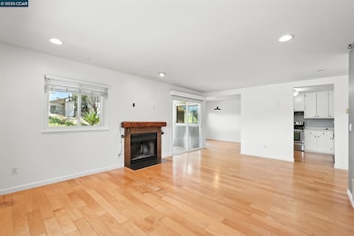 115 Lands End Ct unit 26, Vallejo, CA 94591 - photo 7