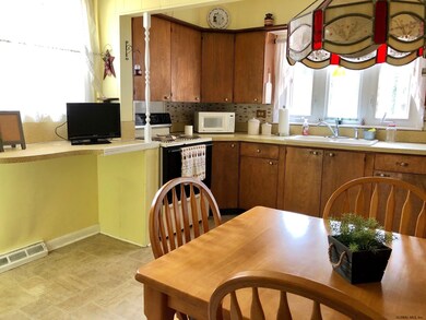 62 Cuthbert St, Schenectady, NY 12302 - photo 7