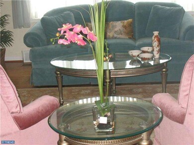 141 Watergate Dr, Feasterville Trevose, PA 19053 - photo 6