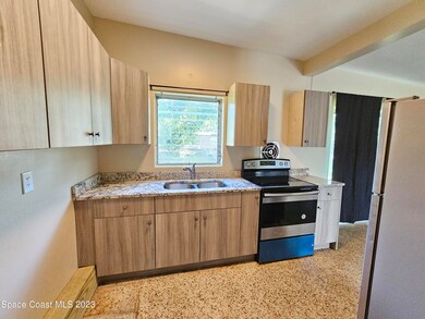 422 Prospect Ave, Cocoa, FL 32922 - photo 5