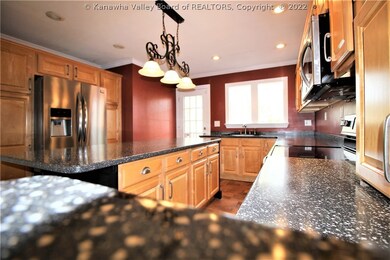 144 Timberlake Cir, Scott Depot, WV 25560 - photo 7