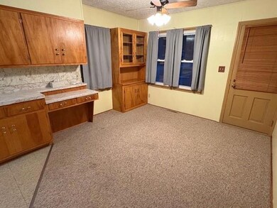 711 Broad St, Tarkio, MO 64491 - photo 5