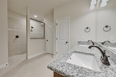 112 Colonial Dr, Joshua, TX 76058 - photo 7