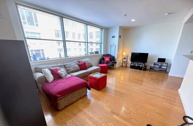 The Strada 234 unit 723, Boston, MA 02114 - photo 3