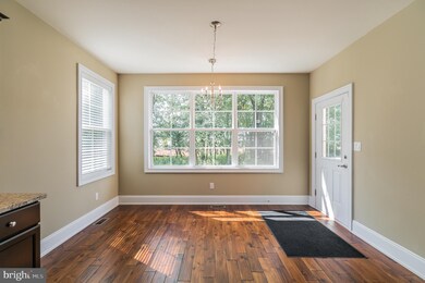 317 Newbury Ct, North Wales, PA 19454 - photo 3