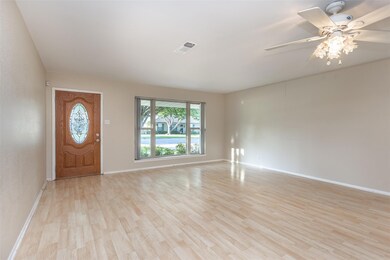 2002 Brentwood St, Gainesville, TX 76240 - photo 7