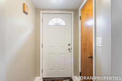 7504 Belvue Ln, Jenison-15