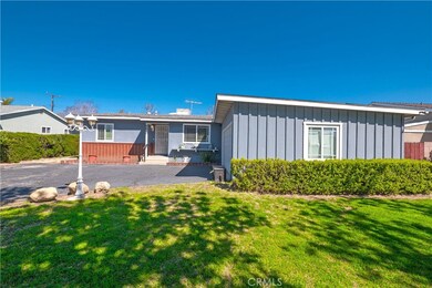 867 W 11th St, Upland, CA 91786 - photo 2