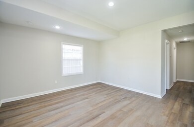 5238 Keystone St, Houston, TX 77021 - photo 5