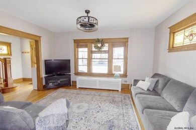 55 Edgecomb St, Albany, NY 12209 - photo 4