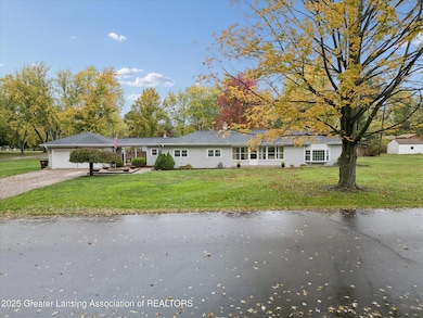 7937 Carlson Rd, Lansing, MI 48917 - photo 2