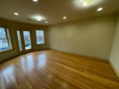 6456 N Fairfield Ave unit 1, Chicago, IL 60645 - photo 2