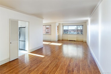 River Terrace Apartments unit 4J, Bronx, NY 10463 - photo 5