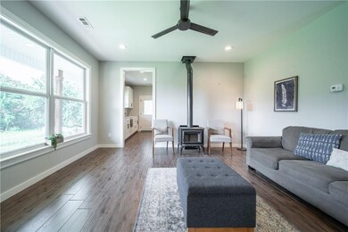 845 Stockburger St, West Fork, AR 72774 - photo 4